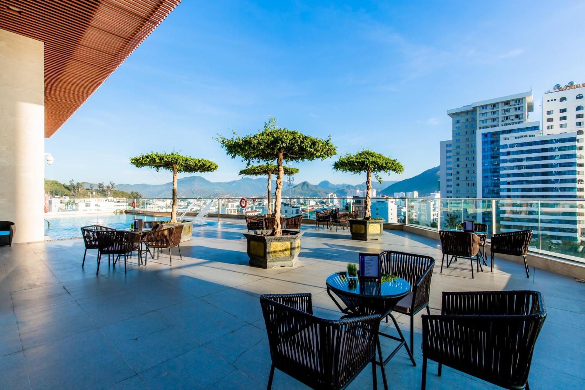 Oceanus Oasis Retreat - Nha Trang Apartment Екстериор снимка